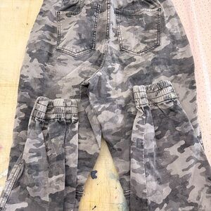 SPANX Gray Camo Ankle-Length Cropped Jeans
